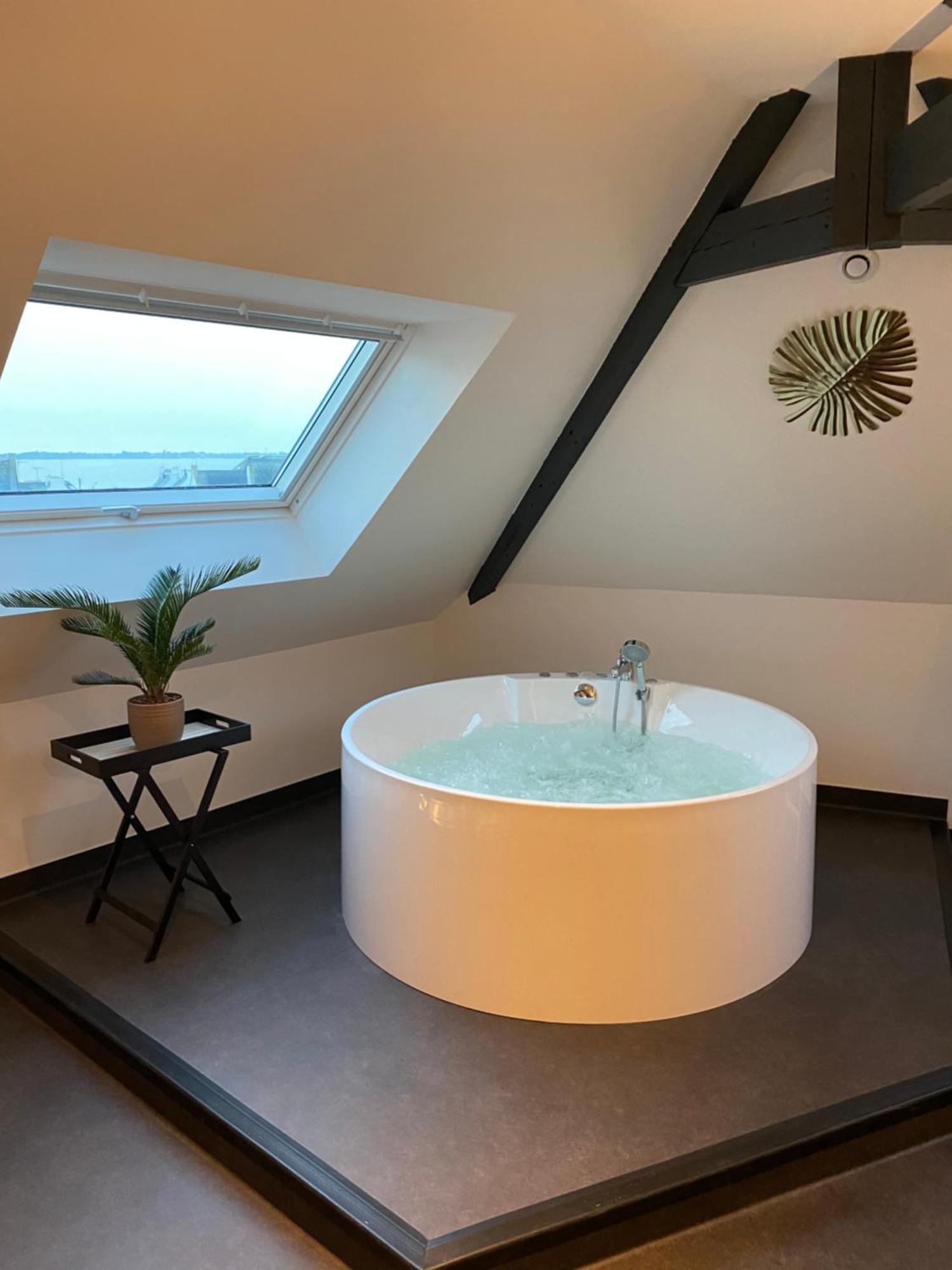 Les Suites De Bougainville Concarneau Exterior foto